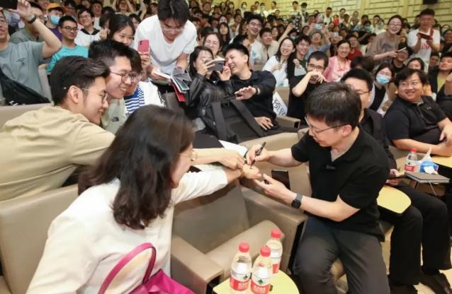 他获得美国科技最高奖(图3)
