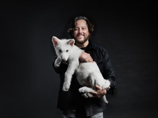 世界首次！乔治·丘奇团队“复活”已灭绝一万多年的“冰原狼”计划2028年复活猛犸象(图2)